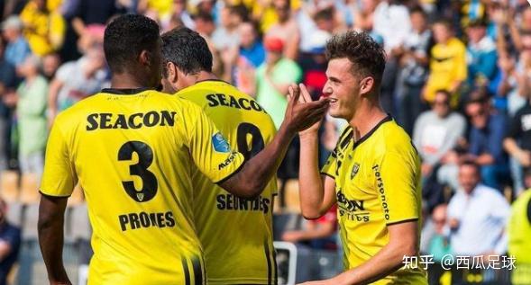 程进在球队 程进在球队