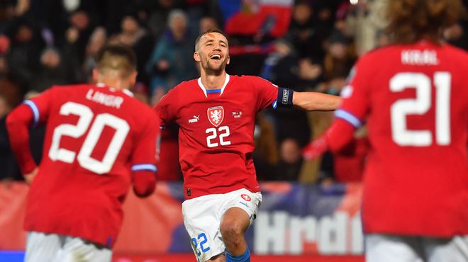 体和球迷间 体和球迷间